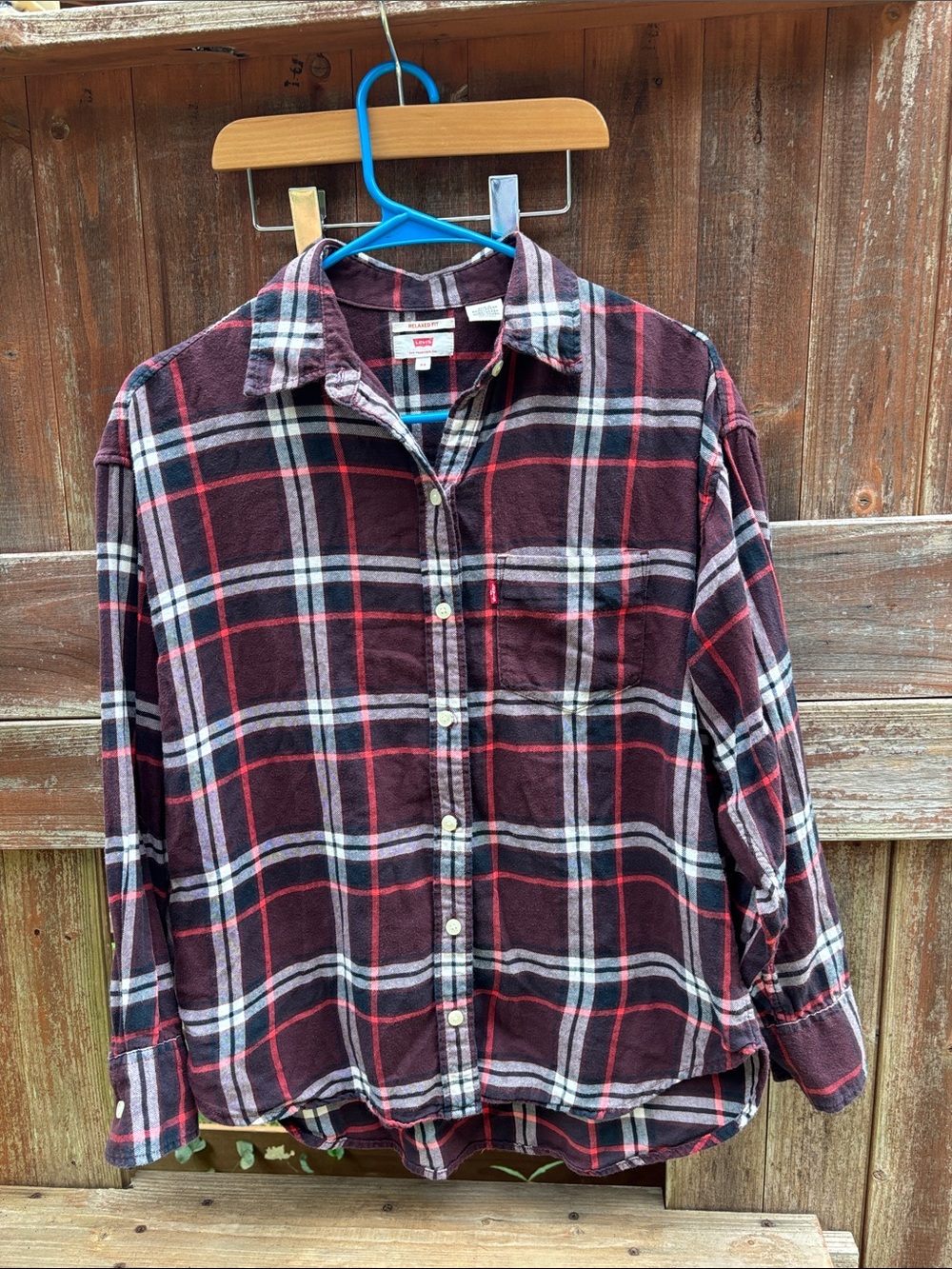 Levi's Burgundy, White & Black Plaid Long-Sleeve Button-Down Shirt